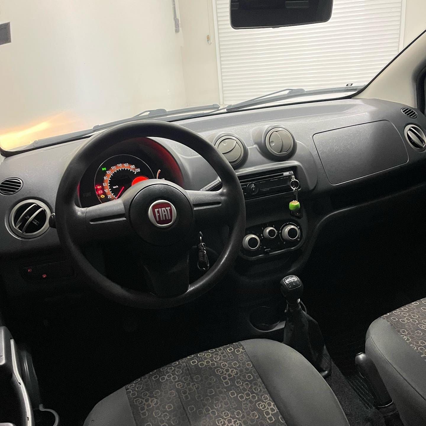 Fiat Uno vivace 1.0 2012